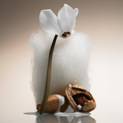 🌸 QIAWI CRESME Skin Body Mist-Velvet Soft. Worn Close.